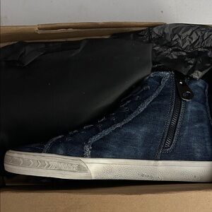 Vintage Havana Washed Denim Sneakers